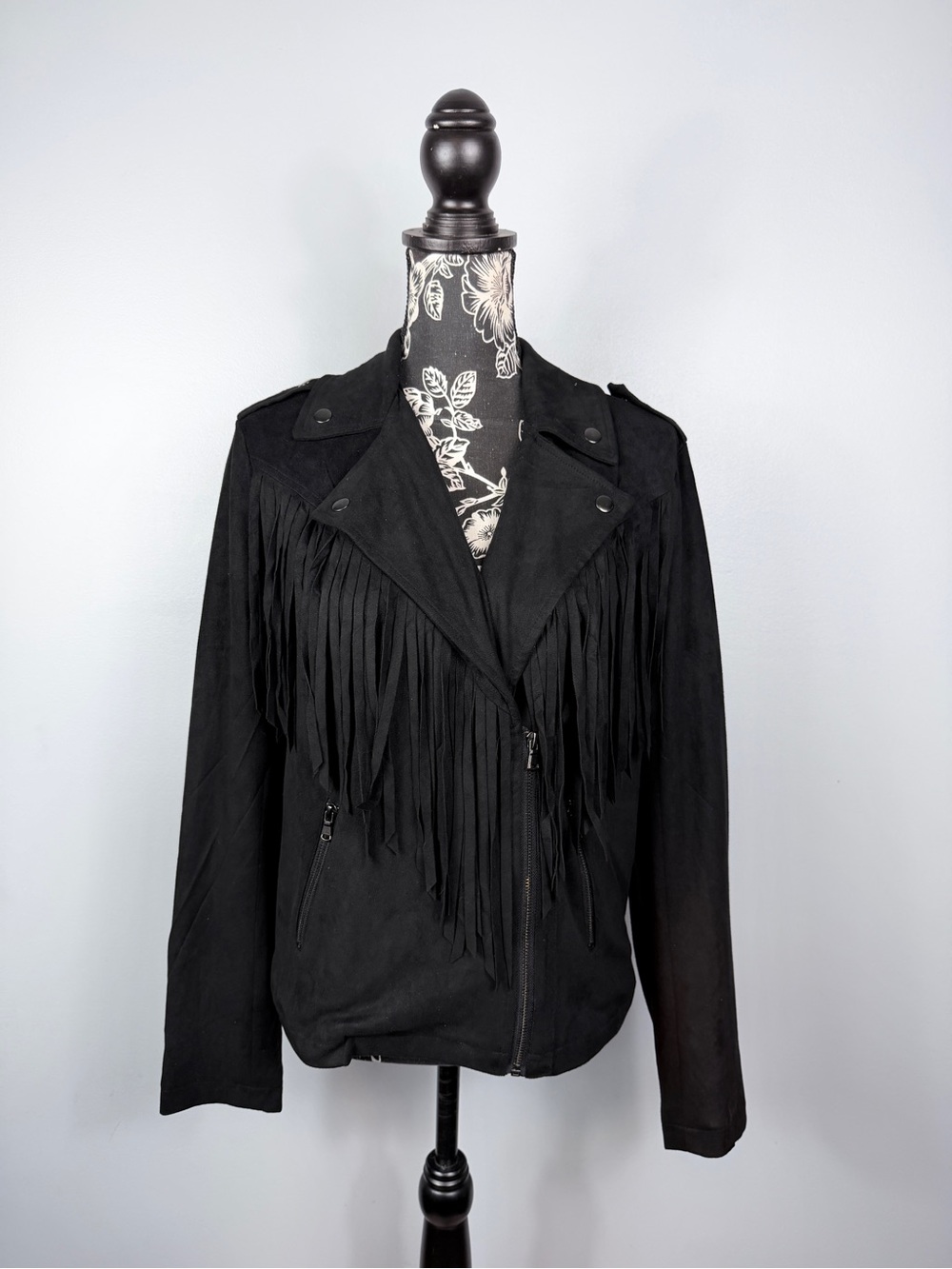 One 5 One black faux suede fringe moto hip length long sleeve jacket size medium